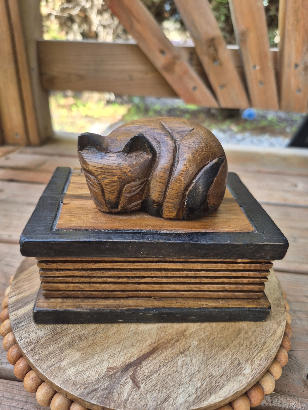 Vintage Hand-Carved Sleeping Cat Wooden Trinket Box - Brown/Black